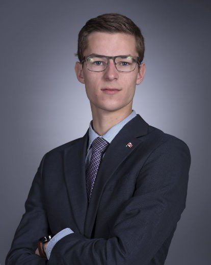 安省歷史上最年輕的省議員 (MPP) Sam Oosterhoff